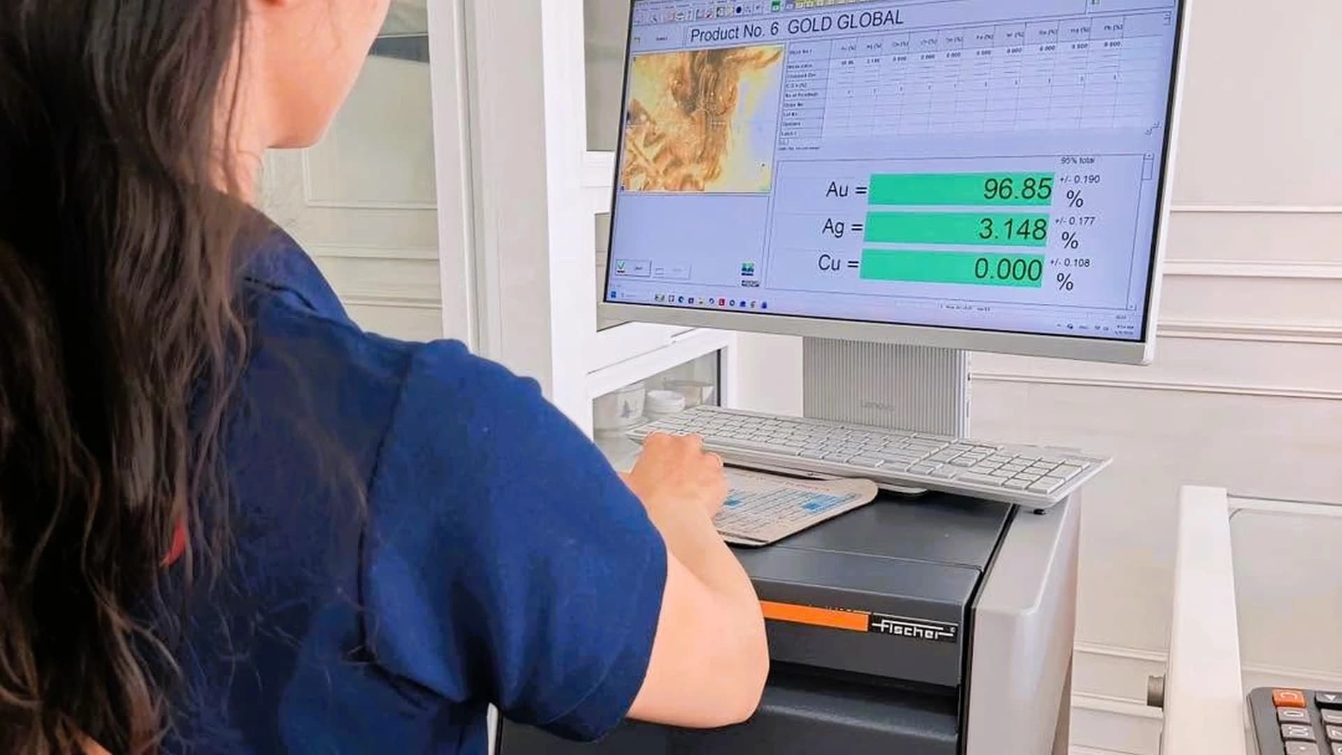 ตรวจเปอร์เซ็นต์ทองด้วย XRF